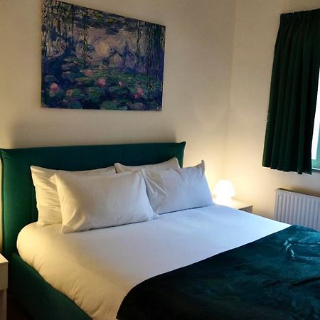 Emerald - In The Heart Of Trastevere Рим Экстерьер фото